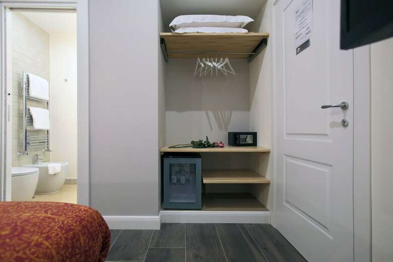 Hotel Trevi Contemporary Suite