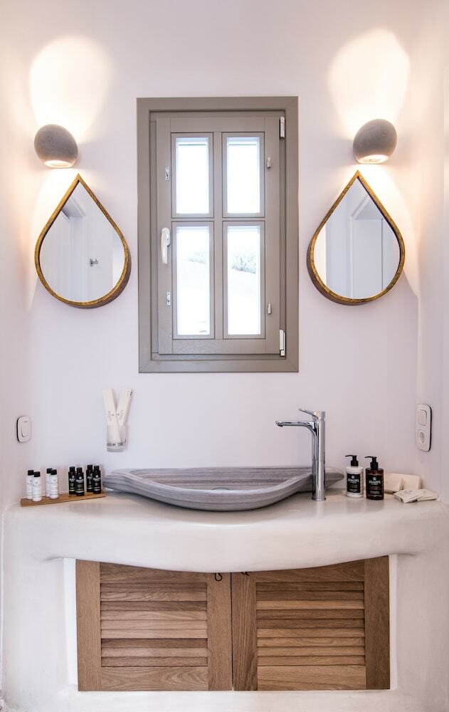 Hotel Cape 9 Suites & Villas