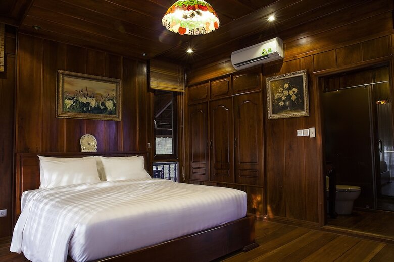 Hotel Saigon Riverside Retreat