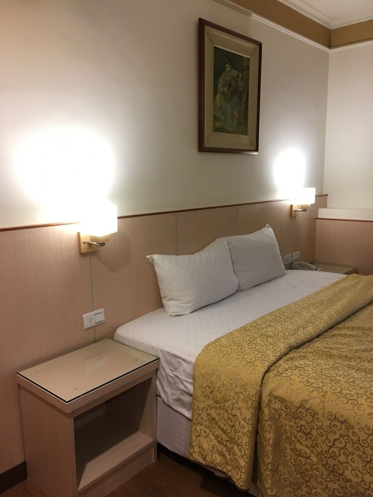 Family Hotel- Linsen