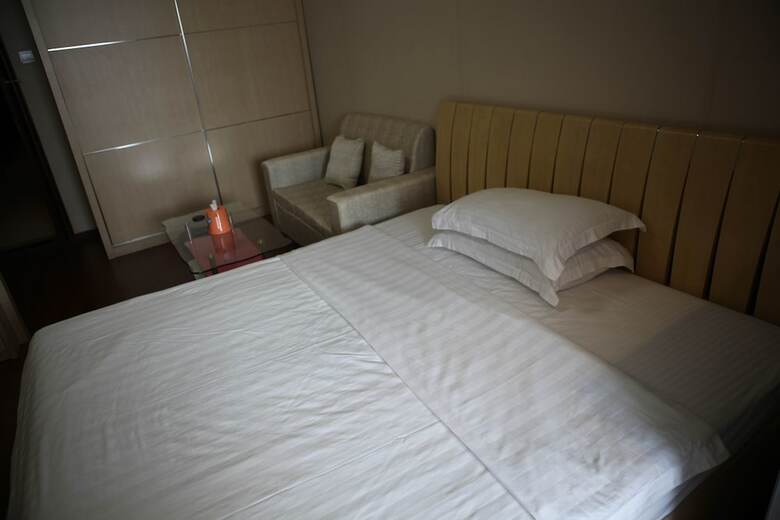 Shenzhen Style Apartment Hotel