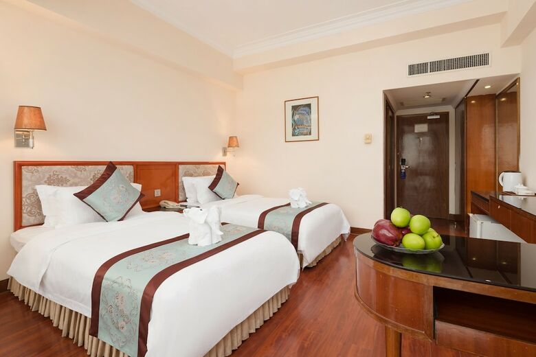 Xinyuan Hot Spring Hotel