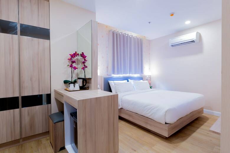 Leela Orchid Hotel