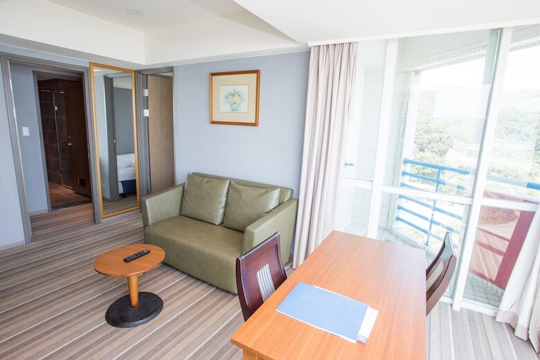 Pacific Hot Spring Hotel Green Bay(Newly Renovated)