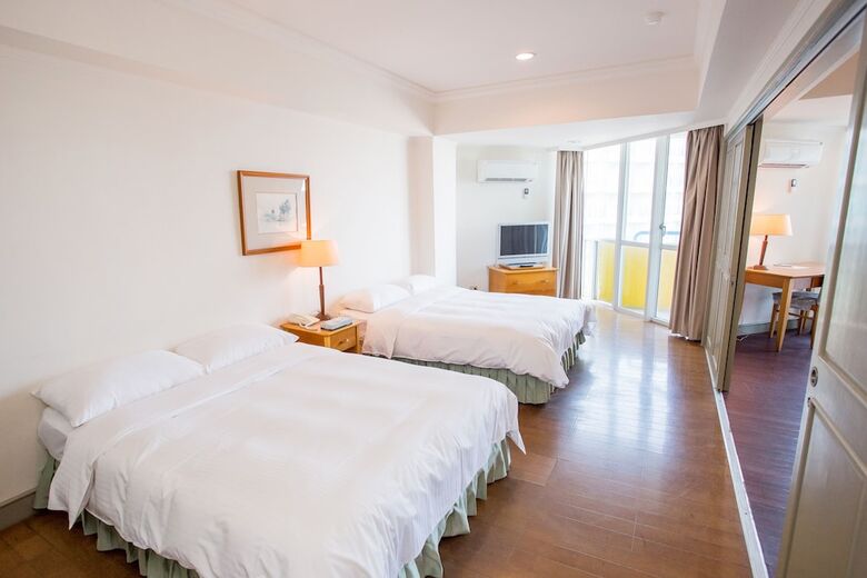 Pacific Hot Spring Hotel Green Bay(Newly Renovated)