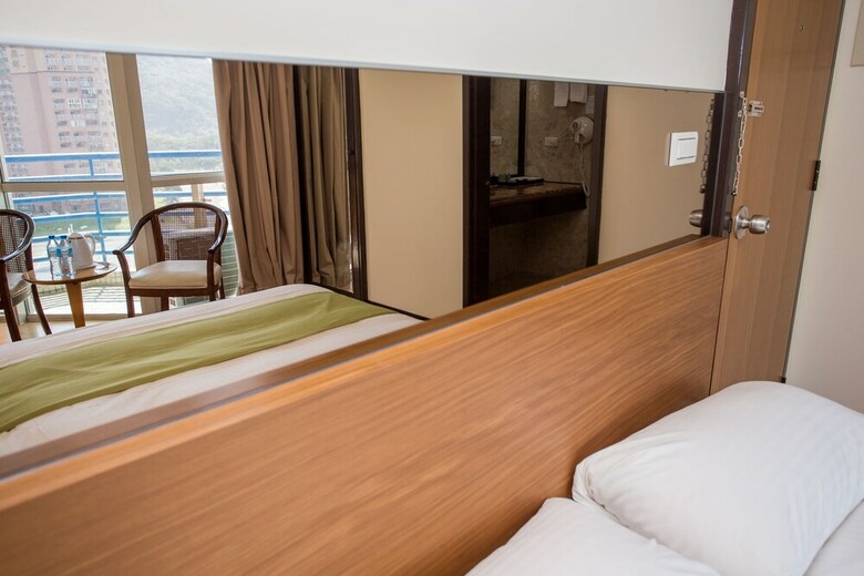 Pacific Hot Spring Hotel Green Bay(Newly Renovated)