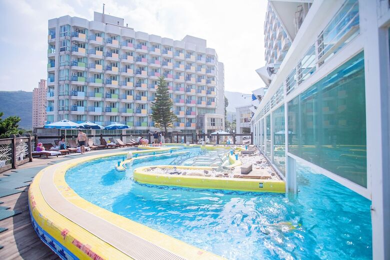 Pacific Hot Spring Hotel Green Bay(Newly Renovated)