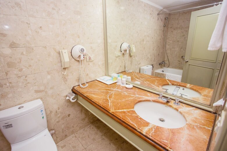 Pacific Hot Spring Hotel Green Bay(Newly Renovated)