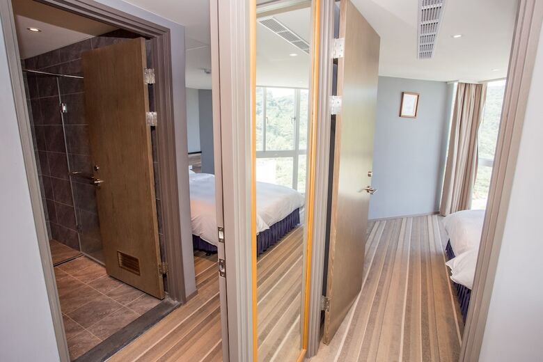 Pacific Hot Spring Hotel Green Bay(Newly Renovated)