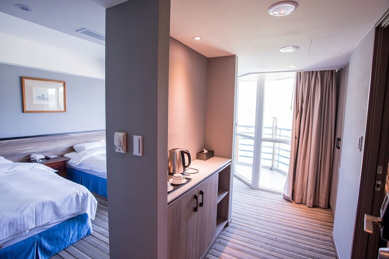 Pacific Hot Spring Hotel Green Bay(Newly Renovated)