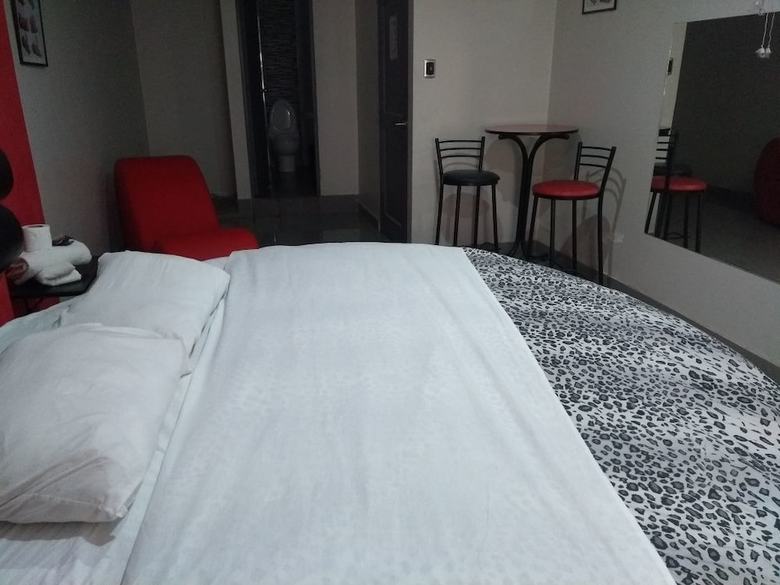Hostal Sauna Emporio Pizarro