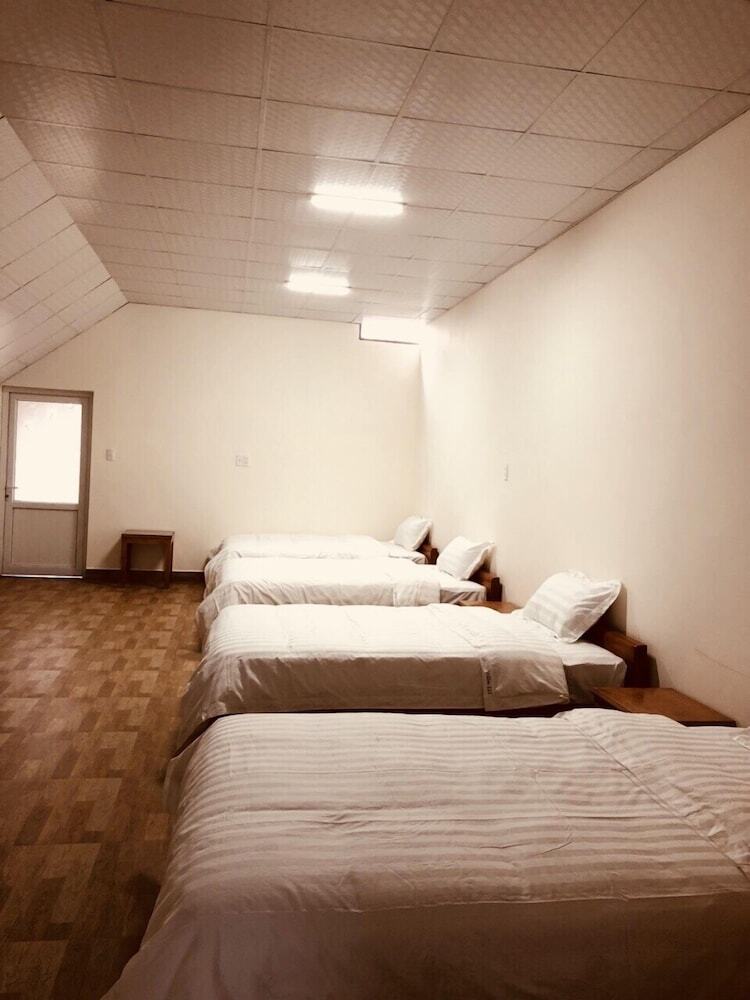 Hotel 111
