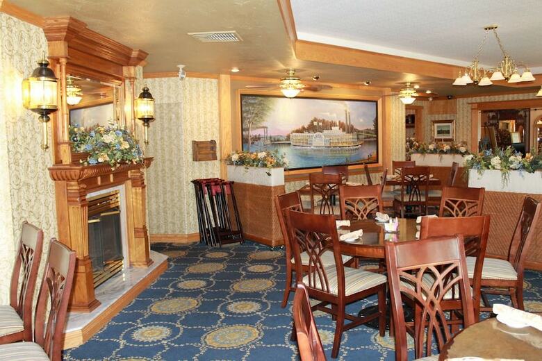 Hotel Fulton Steamboat Inn
