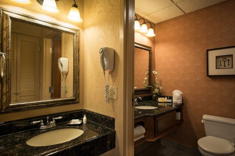 Hotel Fulton Steamboat Inn
