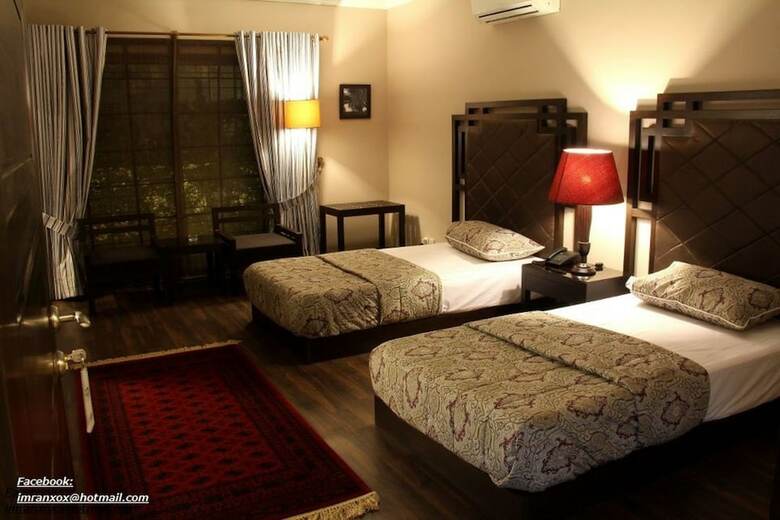 Hotel Larish Residency