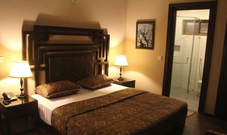 Hotel Larish Residency