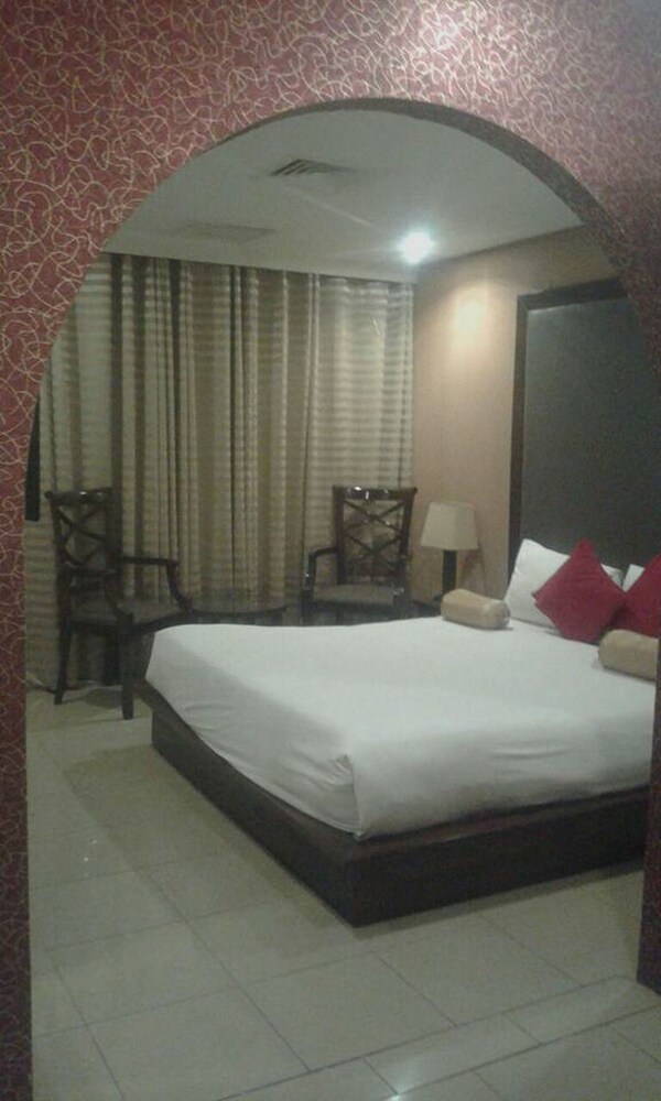 Hotel Grand Inn