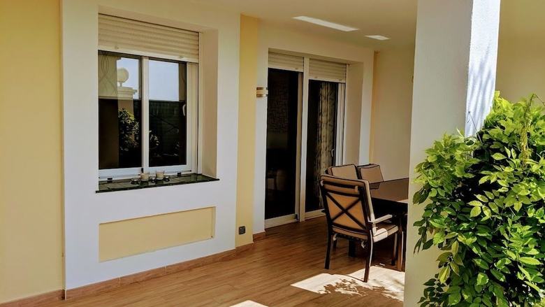 Apartamentos Aloha Gardens Irene's Escape