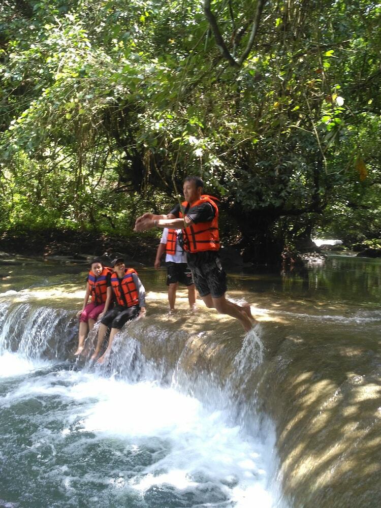 Hotel Hau Eco Lodges Citumang