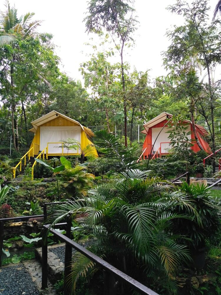 Hotel Hau Eco Lodges Citumang