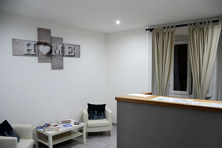 Hotel New Moon Guesthouse