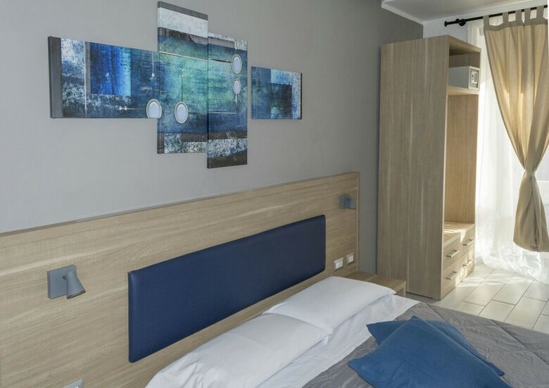 Hotel New Moon Guesthouse