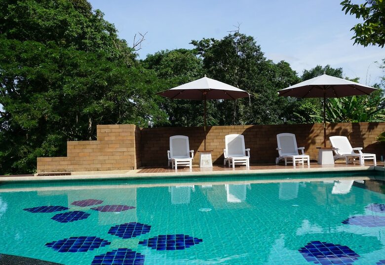 Hotel Bansaeo Garden And Resort