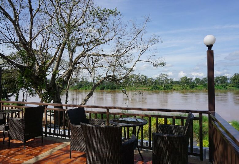 Hotel Bansaeo Garden And Resort