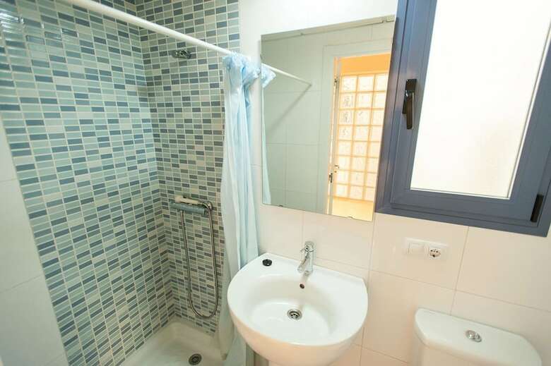 Apartamentos Livingtarifa - Techos Azules