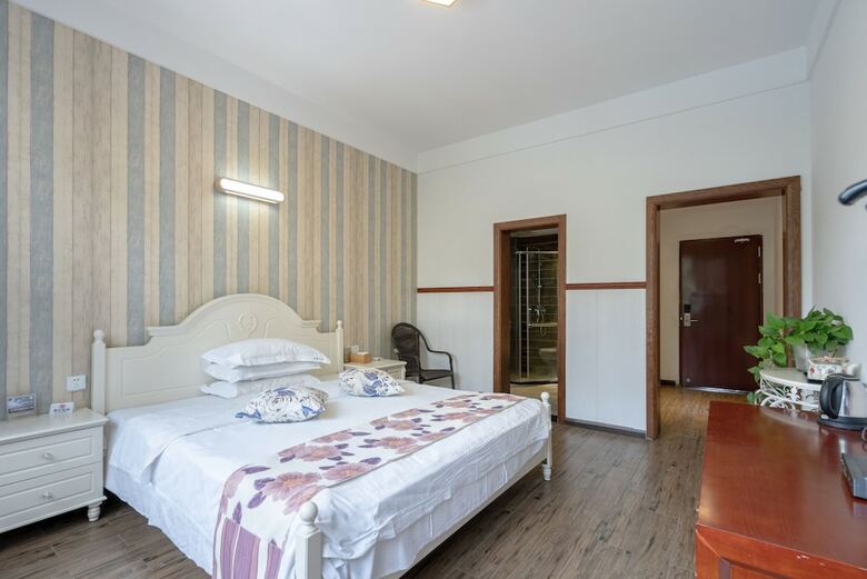 Posada Wuzhen Shingle Hotel