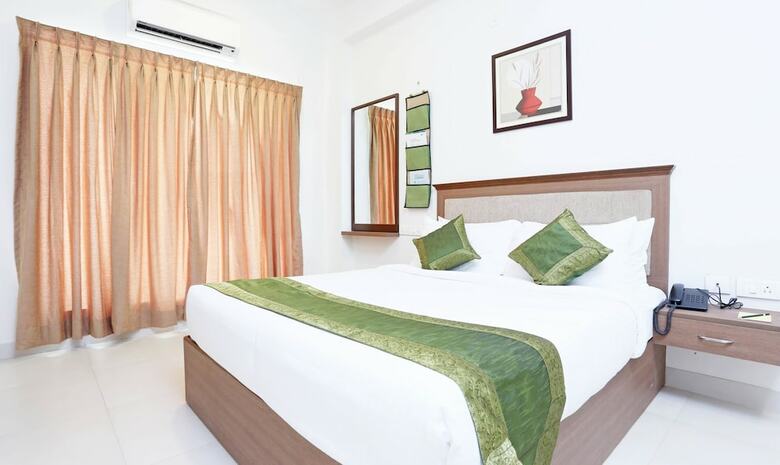 Hotel Rishi Gardens