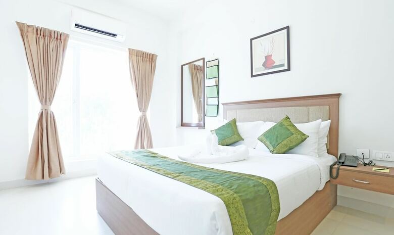 Hotel Rishi Gardens