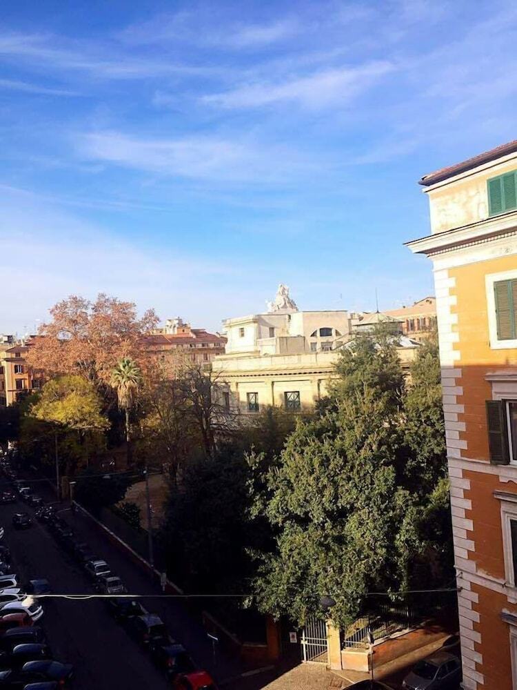 Hotel Roma Full House