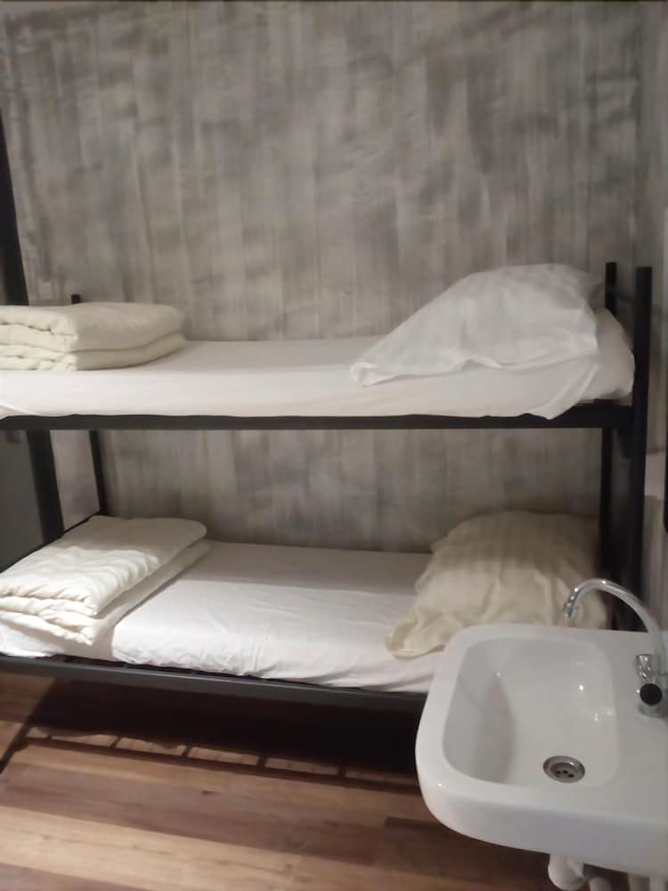Hostal Amsterdam Hostel Centre