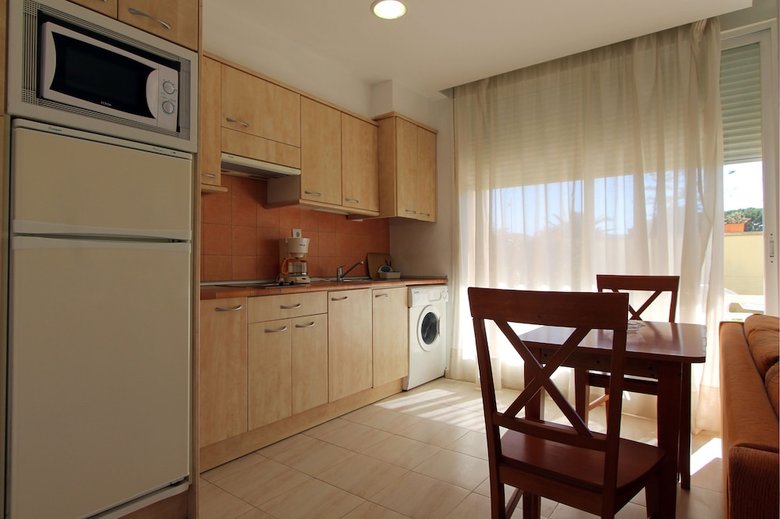 Apartamentos Ca�os Costa