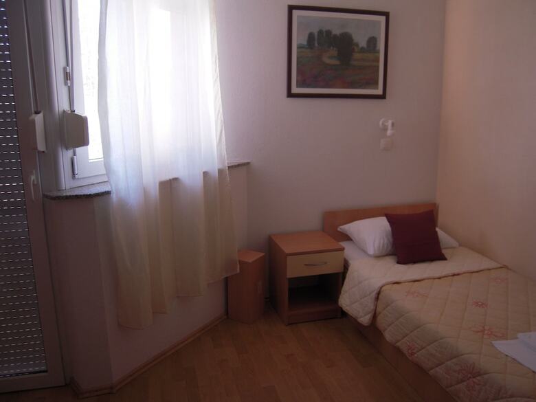Pension Regina Mundi