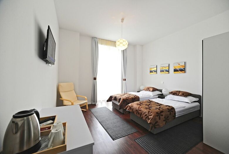 Hotel Valenti Rooms