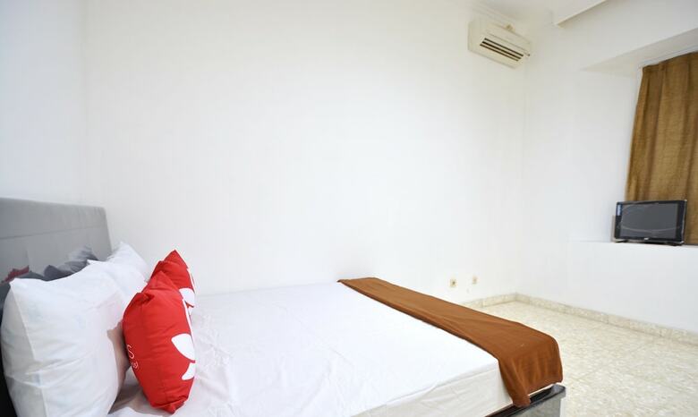 Hotel Zen Rooms Kemang G17 Syariah
