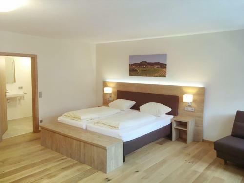 Hostal Hotel Gasthof Zum L�wen