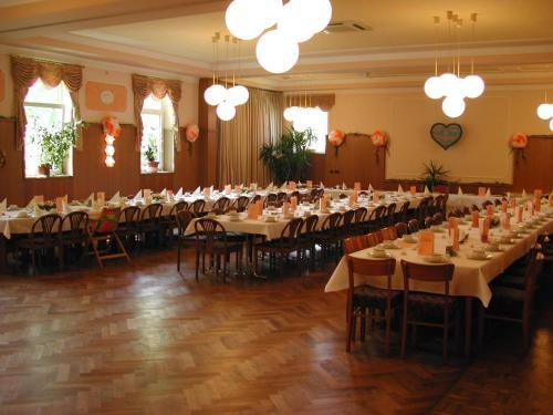 Hostal Fr�nkischer Gasthof Lutz