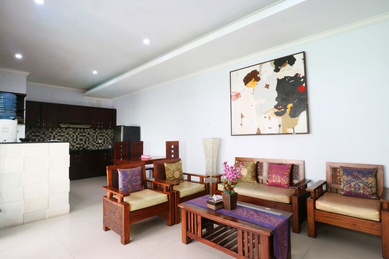 Hotel Pulasari Homestay & Villa