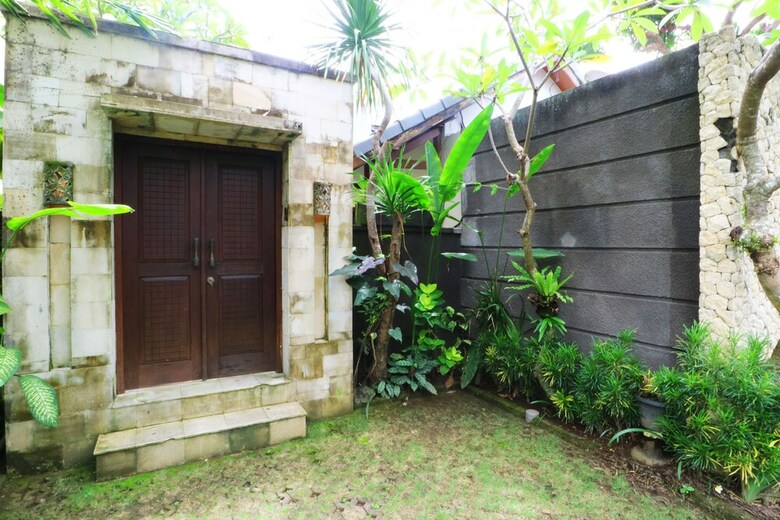 Hotel Pulasari Homestay & Villa