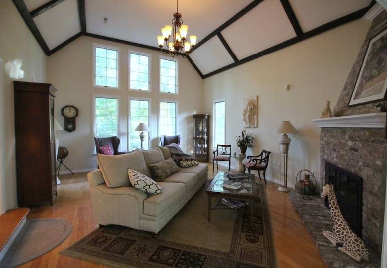 Bed & Breakfast Tudor Oaks Inn