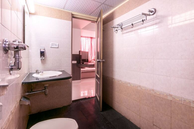 Octave Plaza Hotel