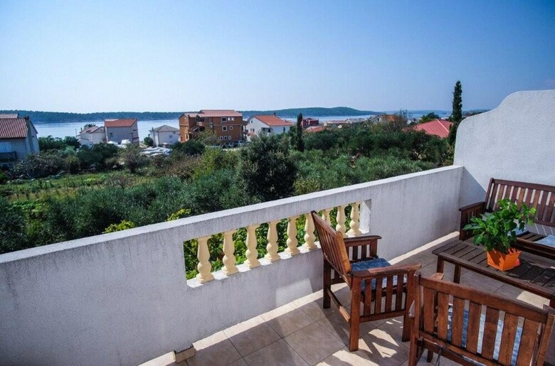 Apartments Jasko Barbat