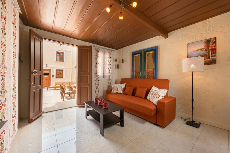 The Old Town Neighbourhood