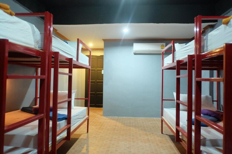 Hostal Haad Rin Hill Bungalow