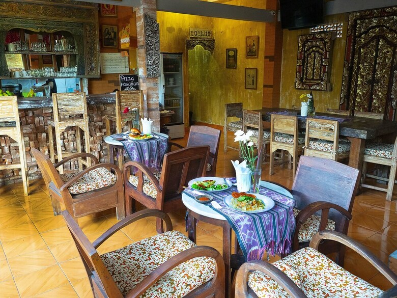 Bed & Breakfast Lovina Palace