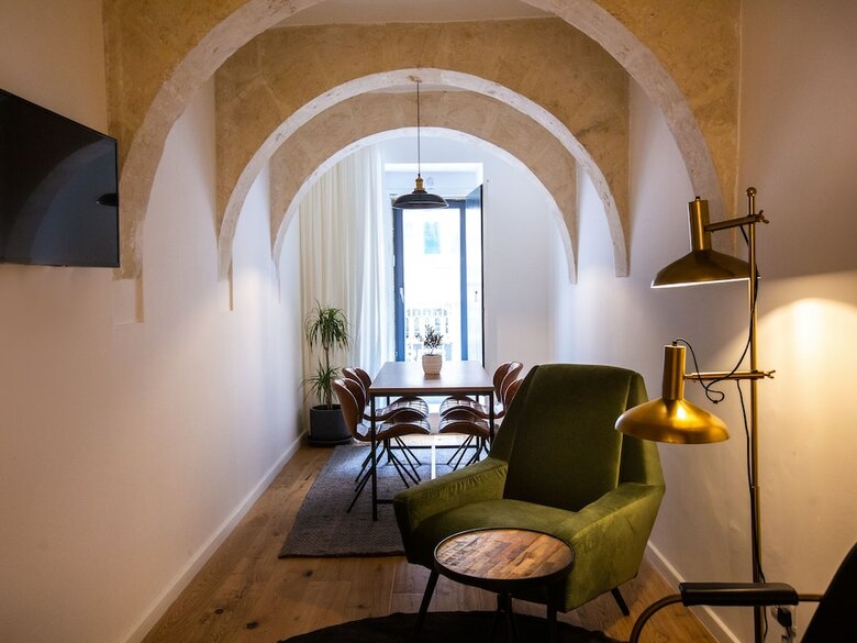 Hotel Merchant Suites