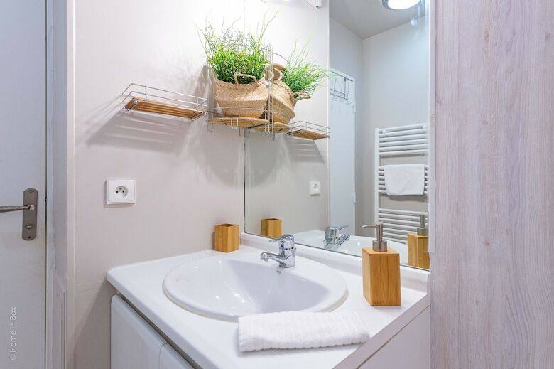 Frenila 2 Bedrooms Apartment - 8 People